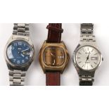 Three gentleman's Seiko wristwatches (3).Condition Reportthe two mechanical watches seem to be