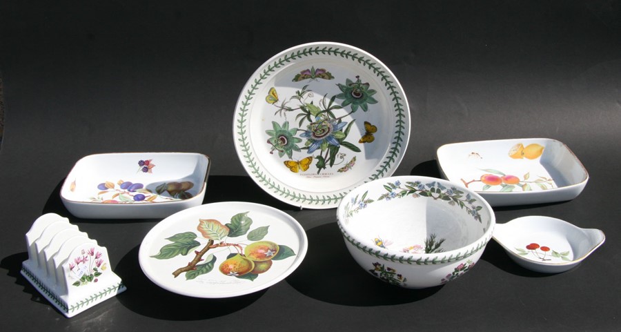 A quantity of Portmeirion dinner ware together with a quantity of Royal Worcester 'Evesham'