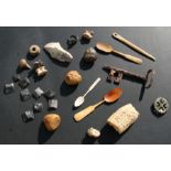 Miscellaneous antiquities including a medieval bronze finger ring, a set of knuckle bones, various