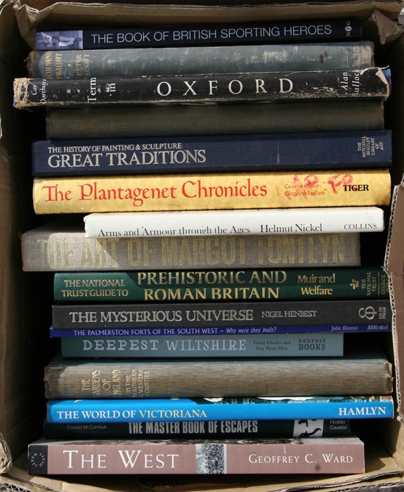 Two boxes containing assorted history, nature and art reference books to include Nichols (Helmut) - Image 3 of 4