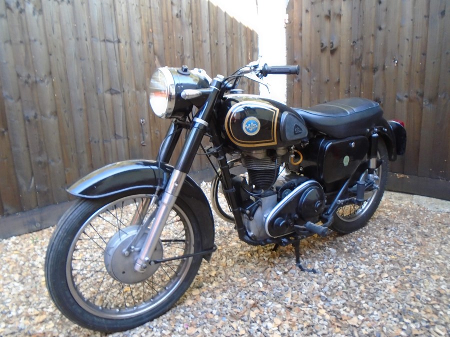 A 1958 AJS 16MS reg number 250 XVG 350CC. Part of a private collection since 1982, will require - Image 2 of 4