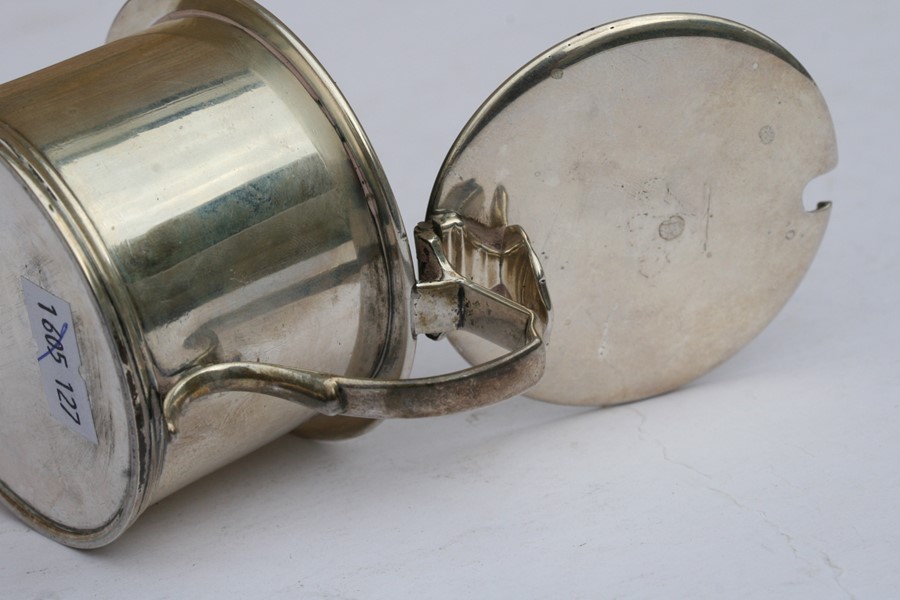 A William IV silver mustard pot, London 1835, weight 142g, 6.5cms (2.5ins) high.Condition - Image 6 of 14