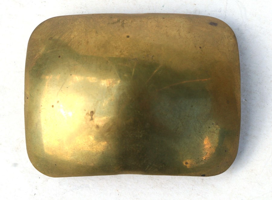 An 18th century brass shoulder belt plate with fittings to reverse. 7.5cms (3ins) by 6cms (2.25ins) - Image 3 of 3
