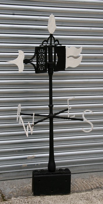 A cast iron weather vane, 119.5cms (47ins) high.