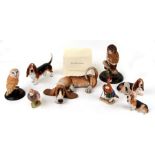 A Minerva Fine Arts pair of Basset hounds limited edition figures by Lester Thomas, numbered 33/750;