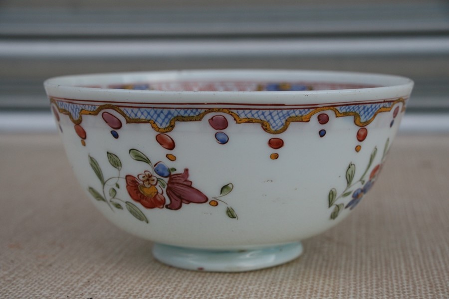 An 18th century enamelled milk glass slop bowl with Chinese style decoration, possibly Bristol, - Image 6 of 7