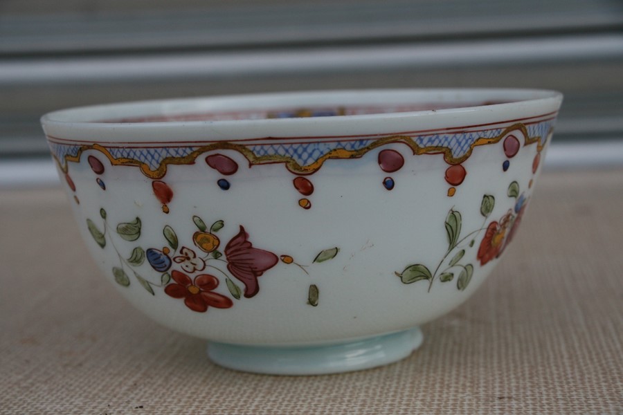 An 18th century enamelled milk glass slop bowl with Chinese style decoration, possibly Bristol, - Image 5 of 7