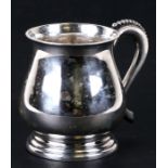 A large silver Indian hallmarked one pint tankard of plain form. 11.5cm (4.5 ins) high. 331g