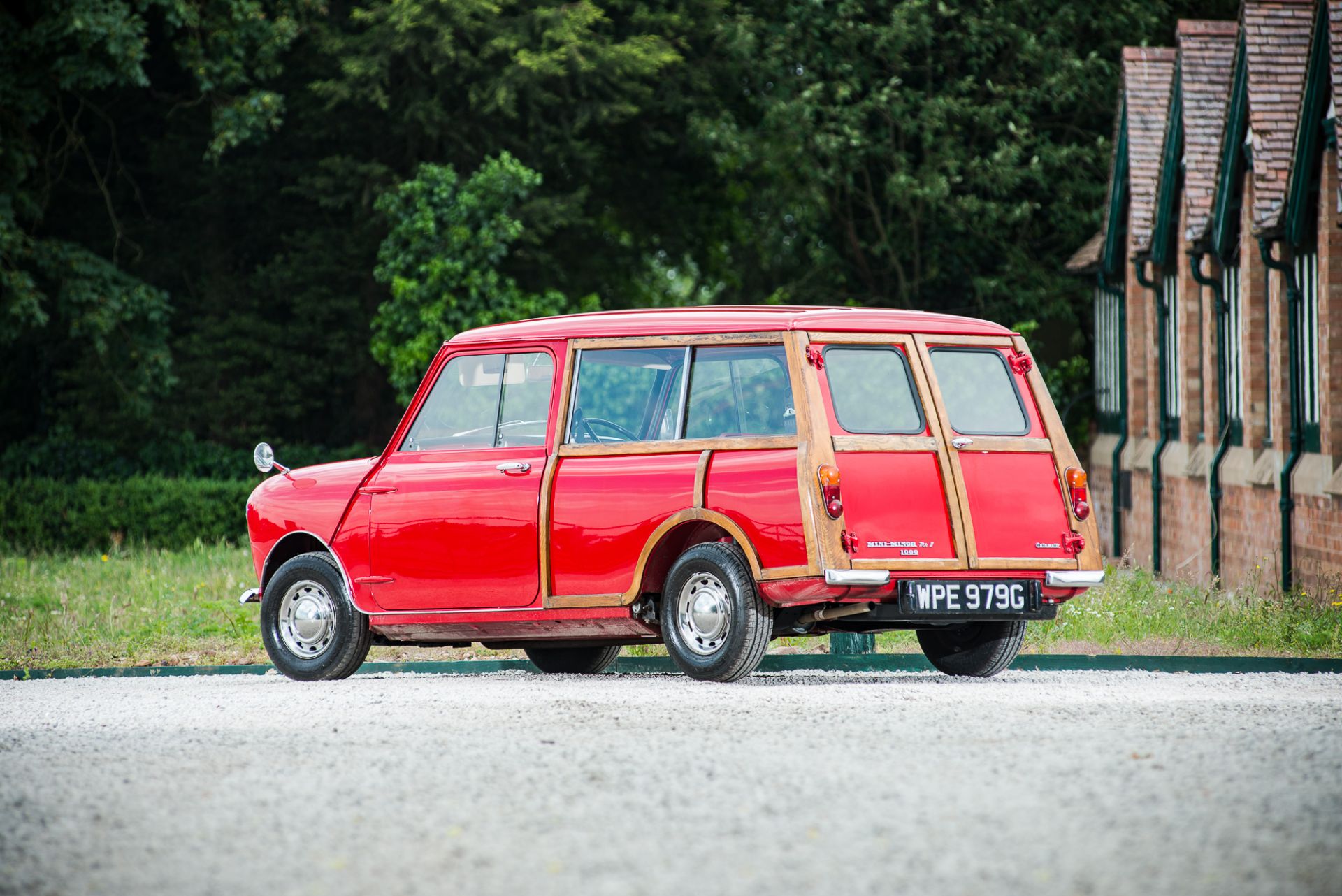 1969 Morris Mini-Minor MkII Traveller Automatic - Image 3 of 23