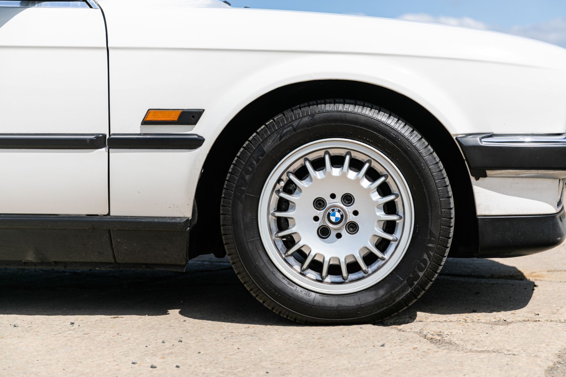 1987 BMW 325i (E30) Cabriolet - Image 15 of 26