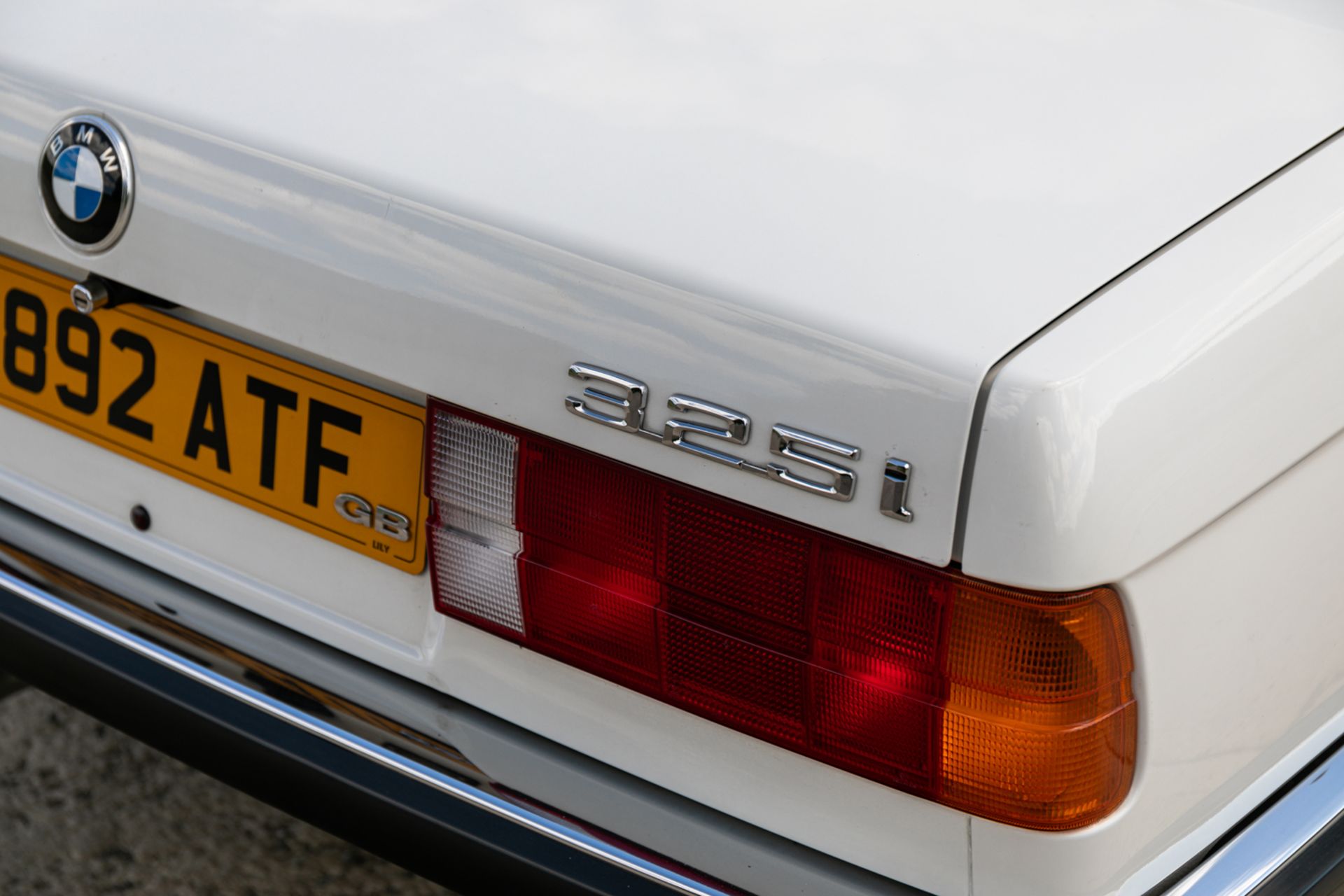 1987 BMW 325i (E30) Cabriolet - Image 11 of 26