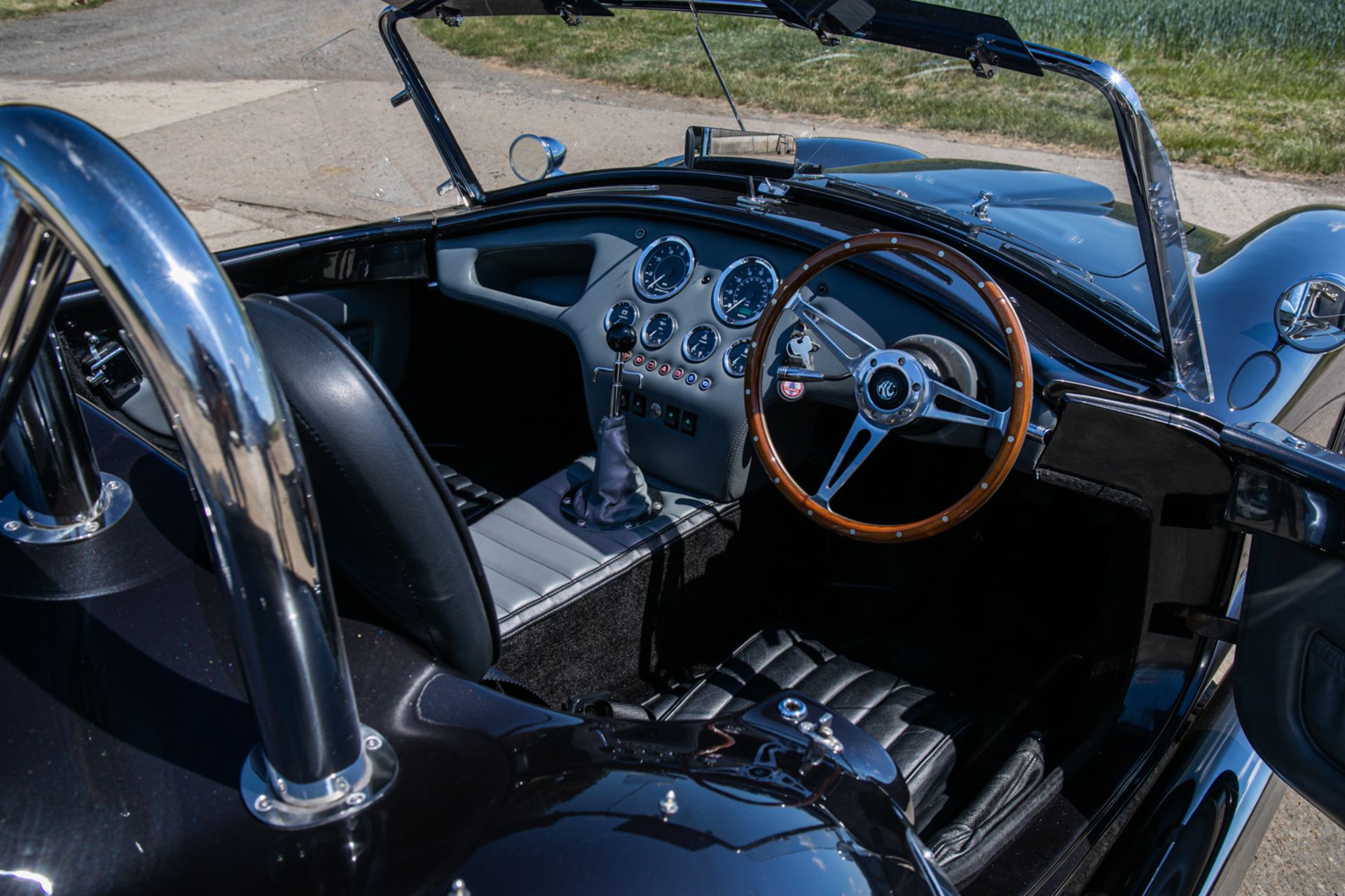 2015 AK Sportscars 427 Cobra - Image 11 of 19