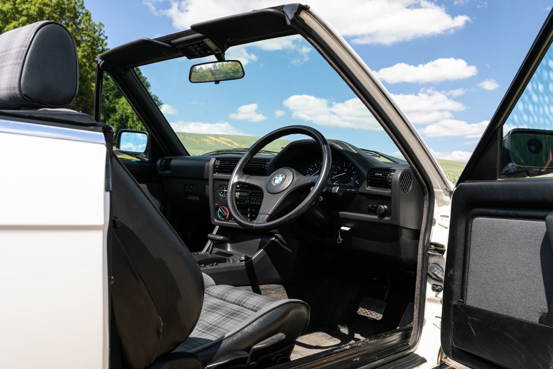 1987 BMW 325i (E30) Cabriolet - Image 21 of 26