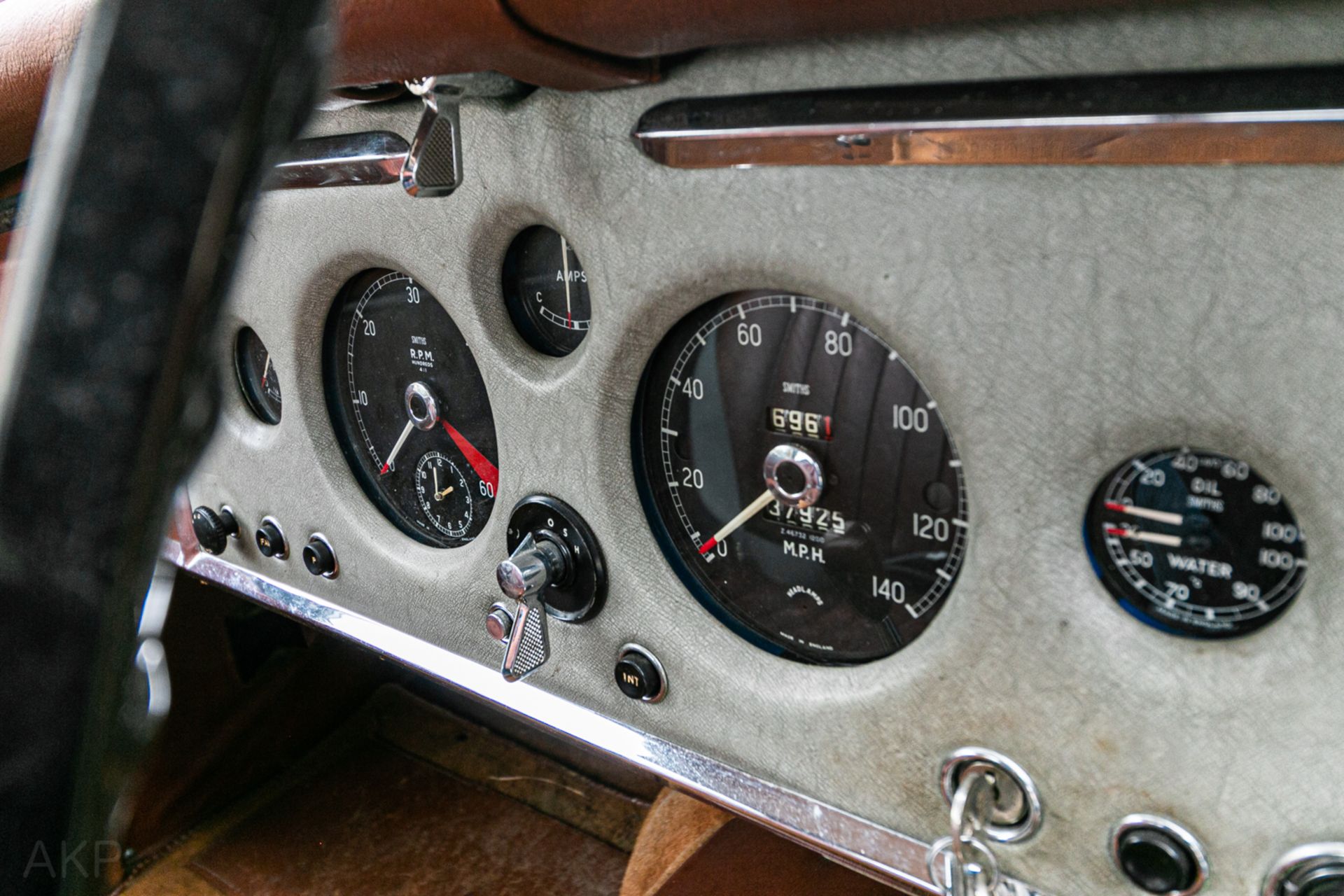 1958 Jaguar 3.4 XK150 FHC - Image 15 of 29