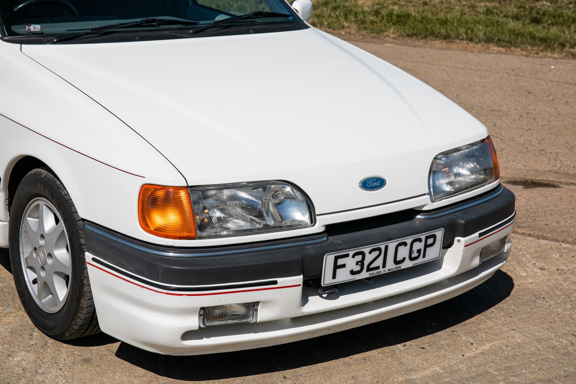 1988 Ford Sierra 2.8 Ghia Estate 4 x 4 - Image 5 of 21