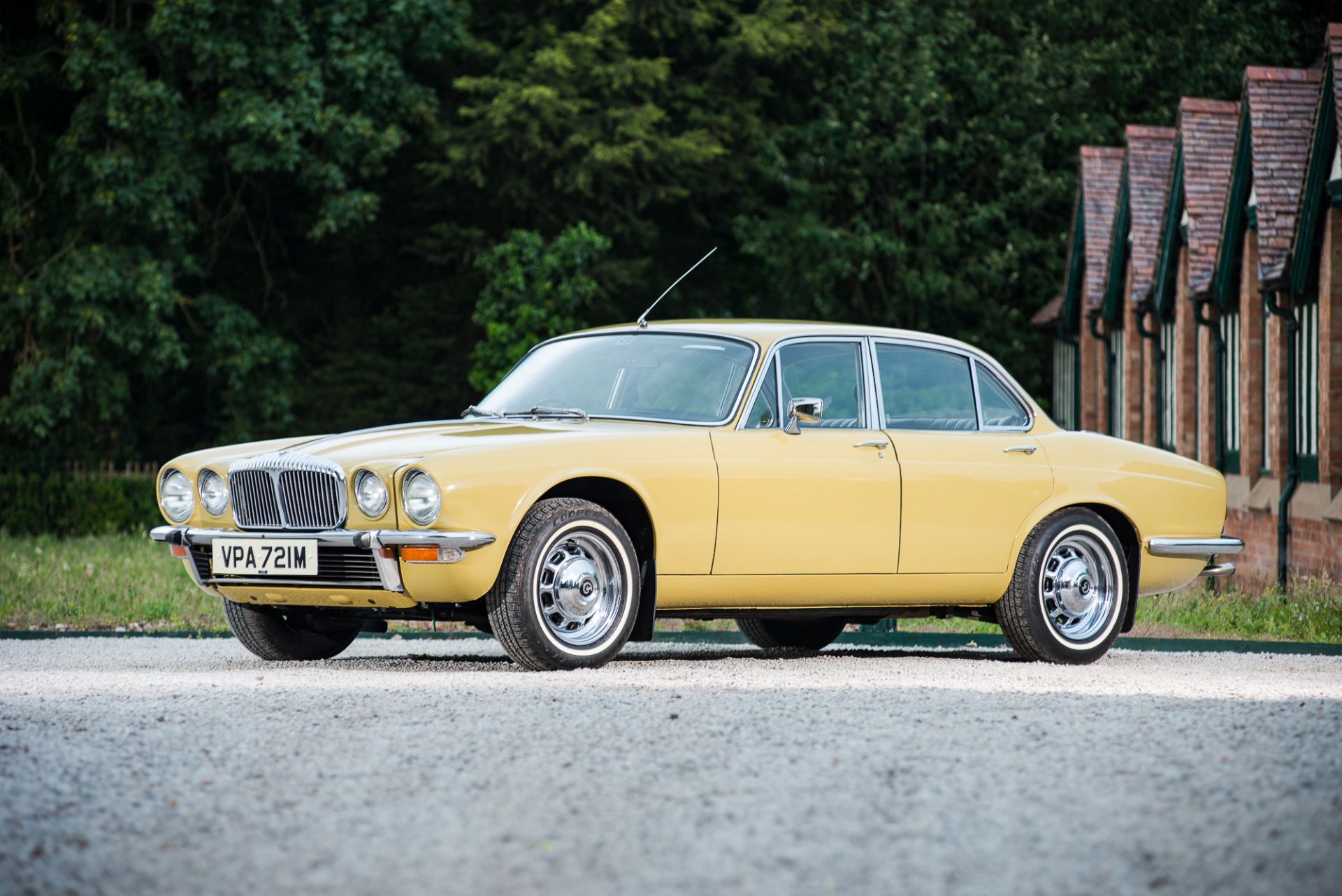 1974 Daimler Sovereign Series 2