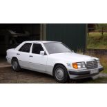 1991 Mercedes-Benz 300D Turbo (W124)