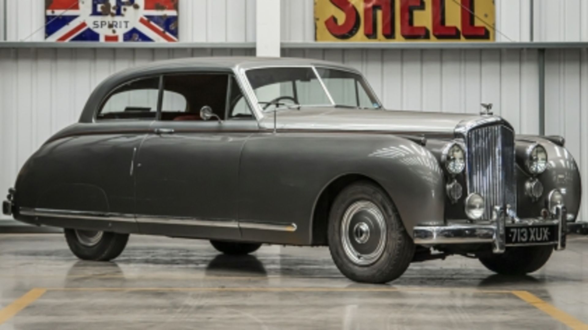 1949 Bentley MkVI two-door Coupe with "New Look" bodywork by James Young