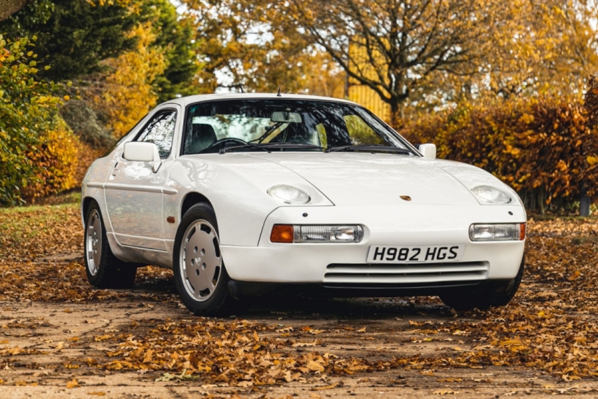 1990 Porsche 928 S4