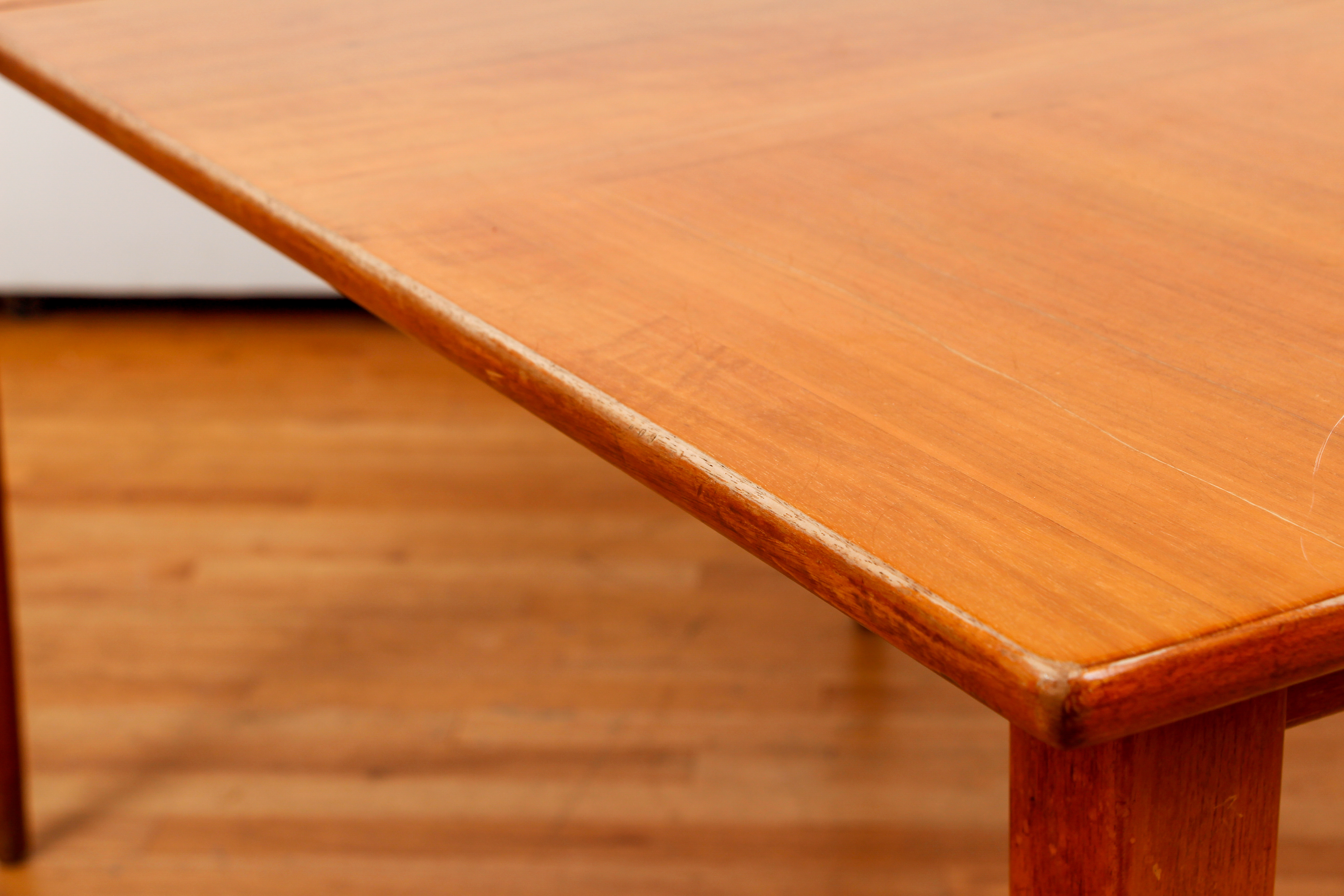 Dining Table attributed to Gio Ponti - Image 7 of 8