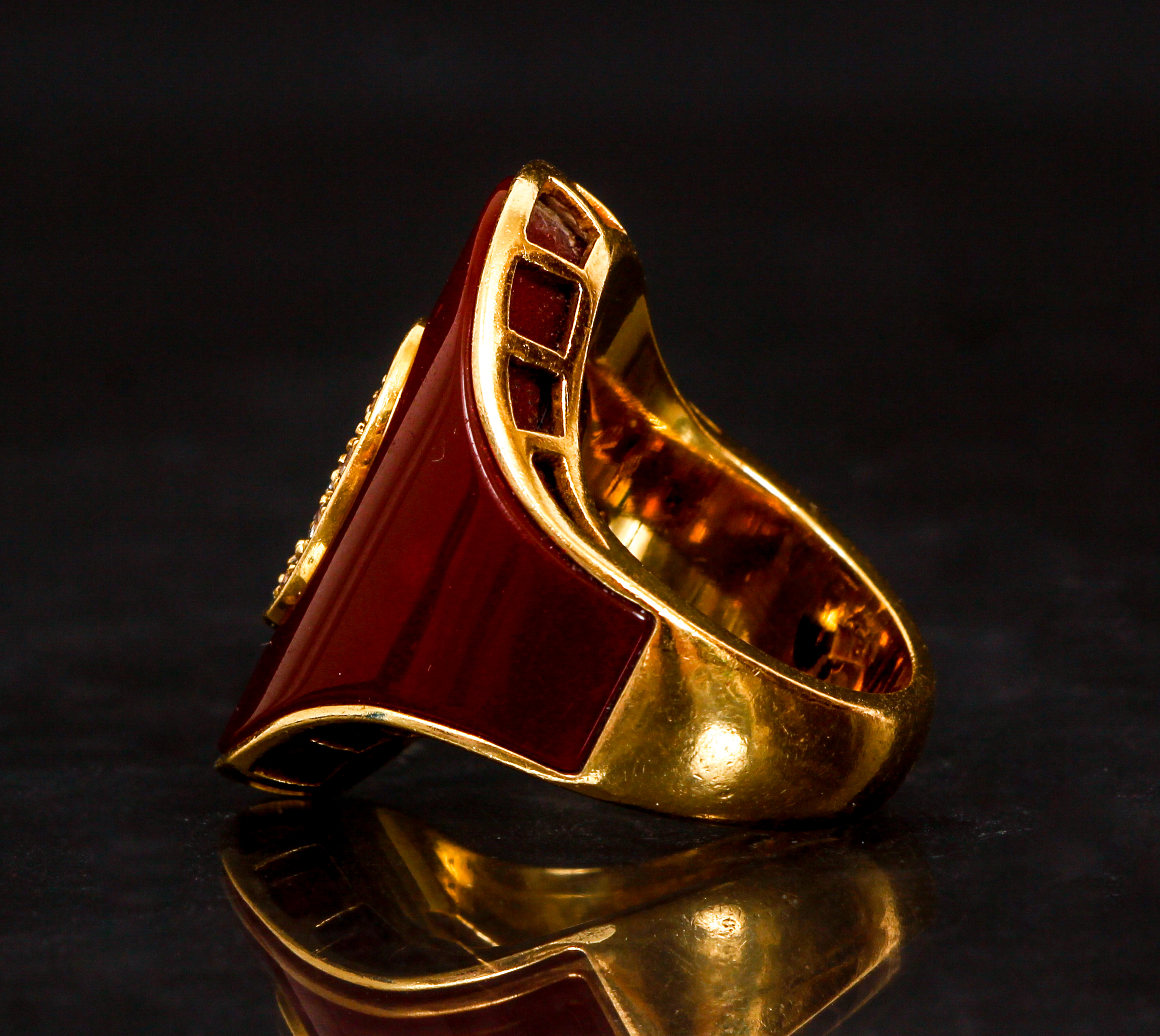 18K Yellow Saddle Style Ring Italian - Image 4 of 5