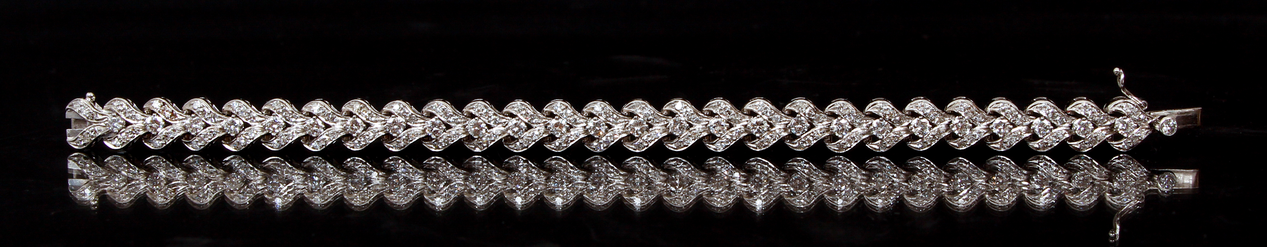 Cartier .950 Platinum Diamond Bracelet - Image 2 of 4
