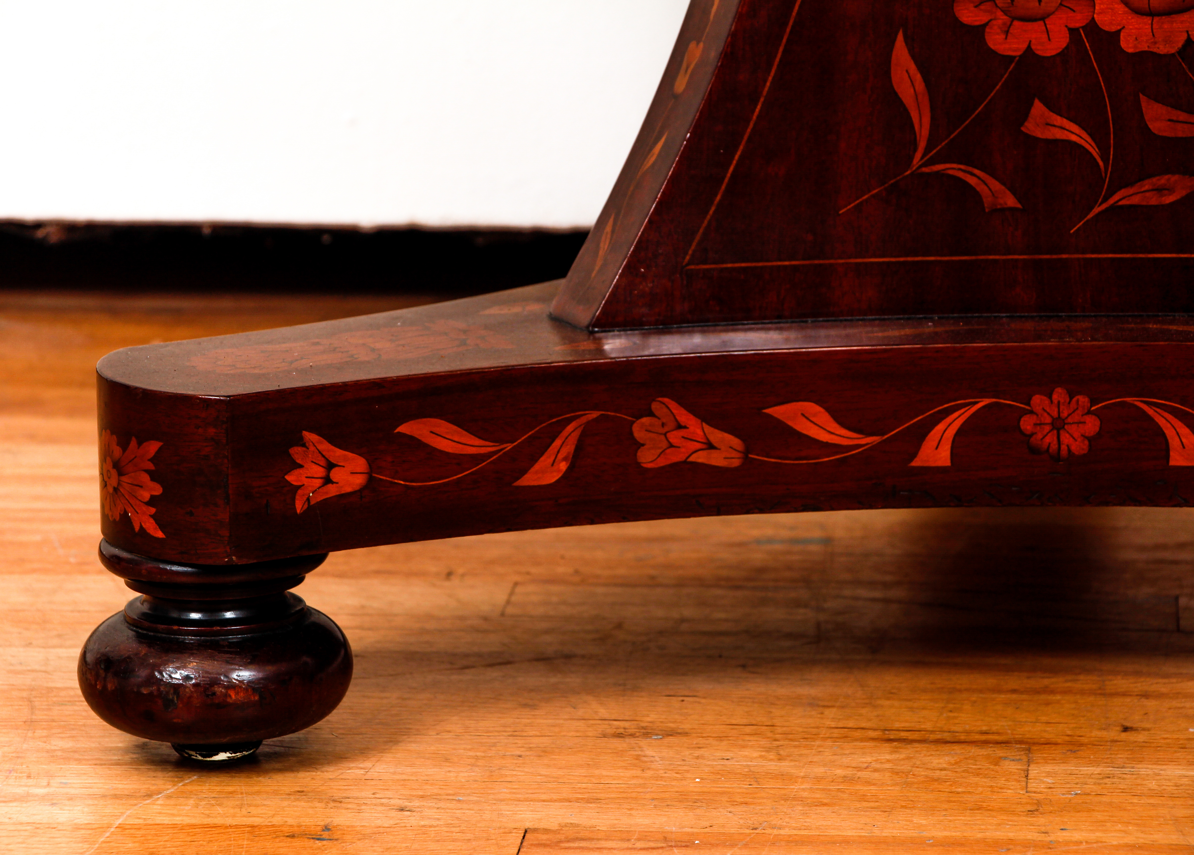 Dutch marquetry round console table - Image 4 of 6