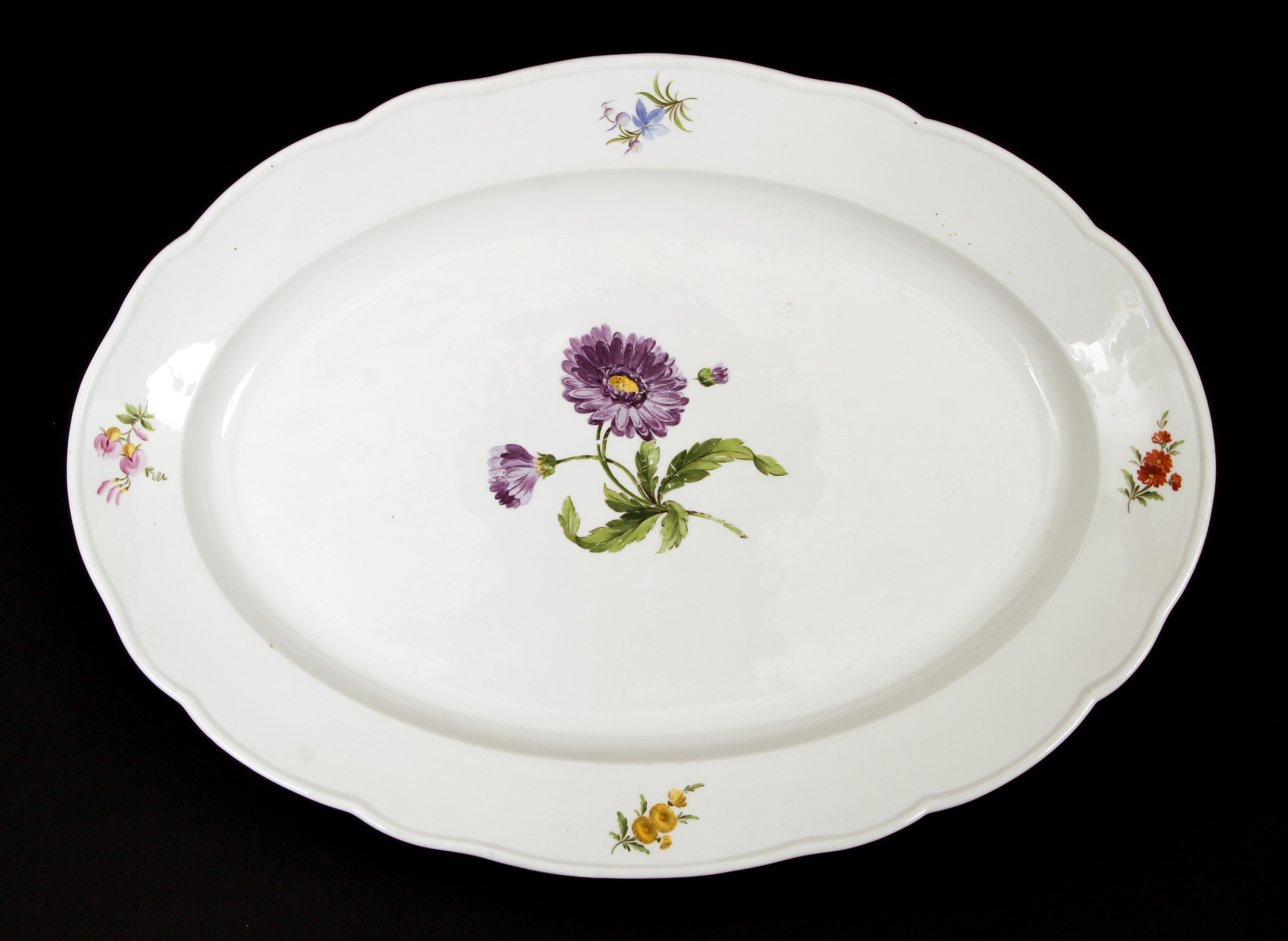 2 oval shaped Meissen Serving Platters - Image 3 of 12