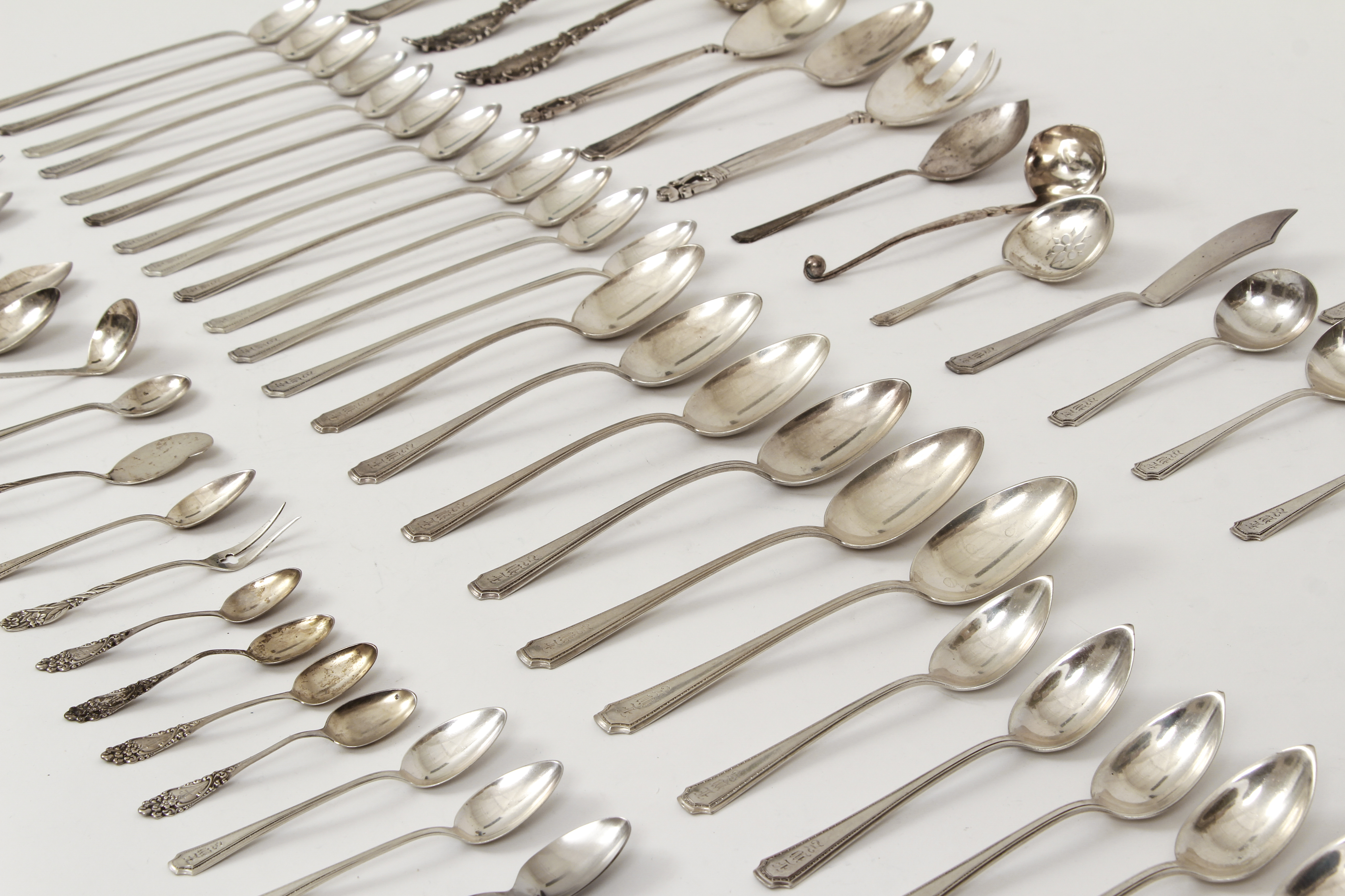 Lot of assorted sterling spoons and serving pieces - Image 3 of 6