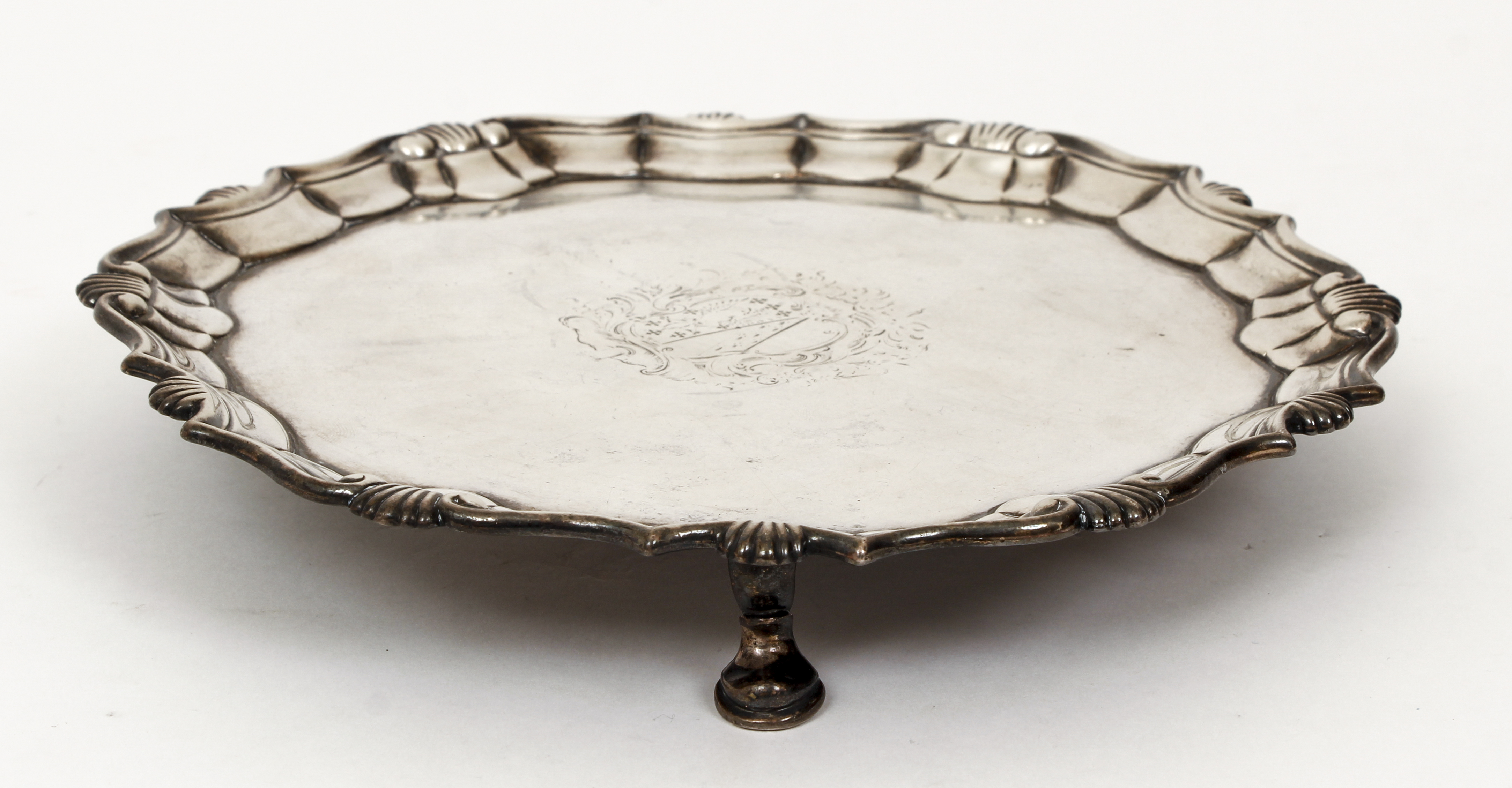 Richard Beale Silver Salver 1742 - Image 2 of 5
