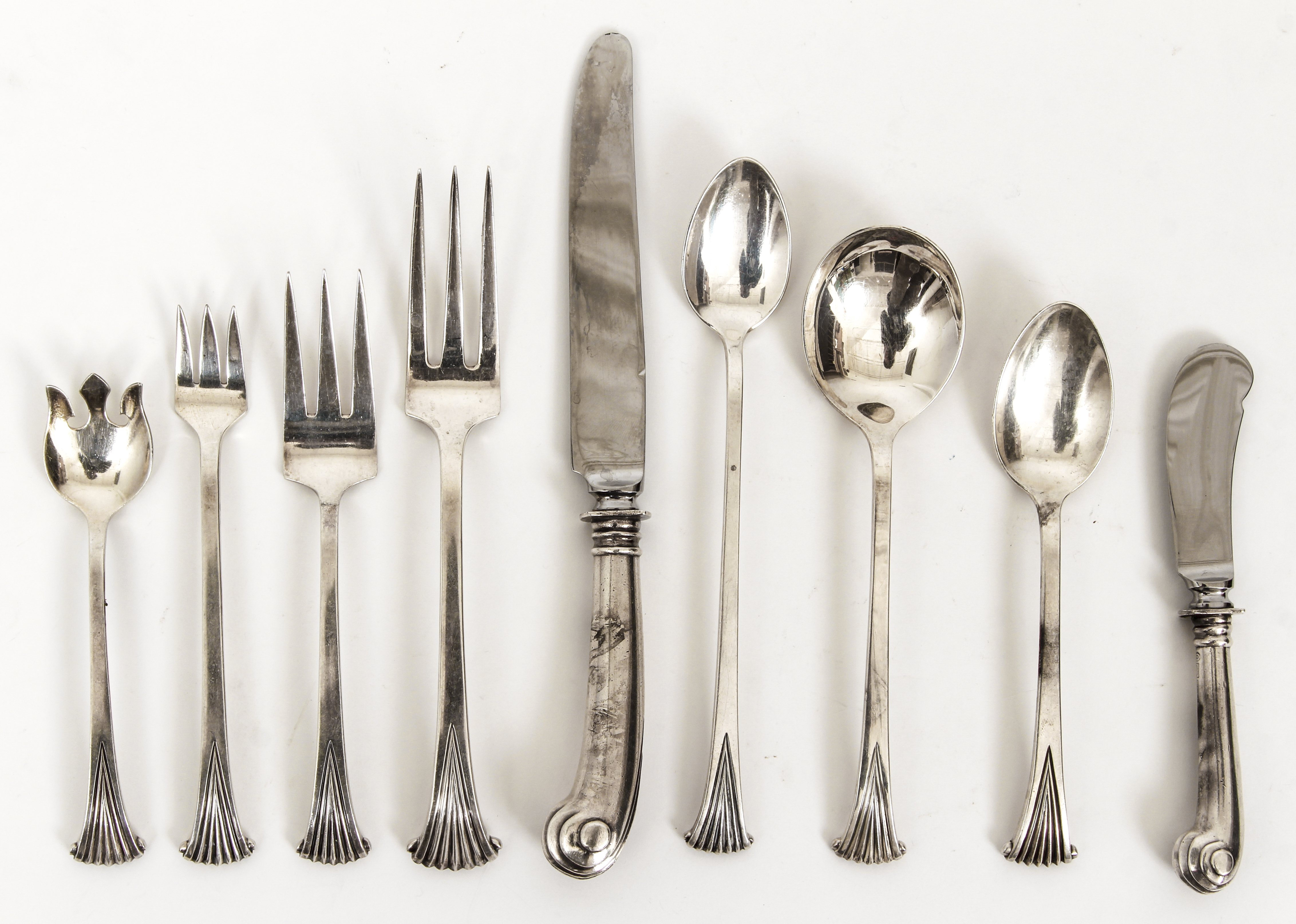 134pc Tuttle Onslow Sterling Silver Flatware Set - Image 3 of 10