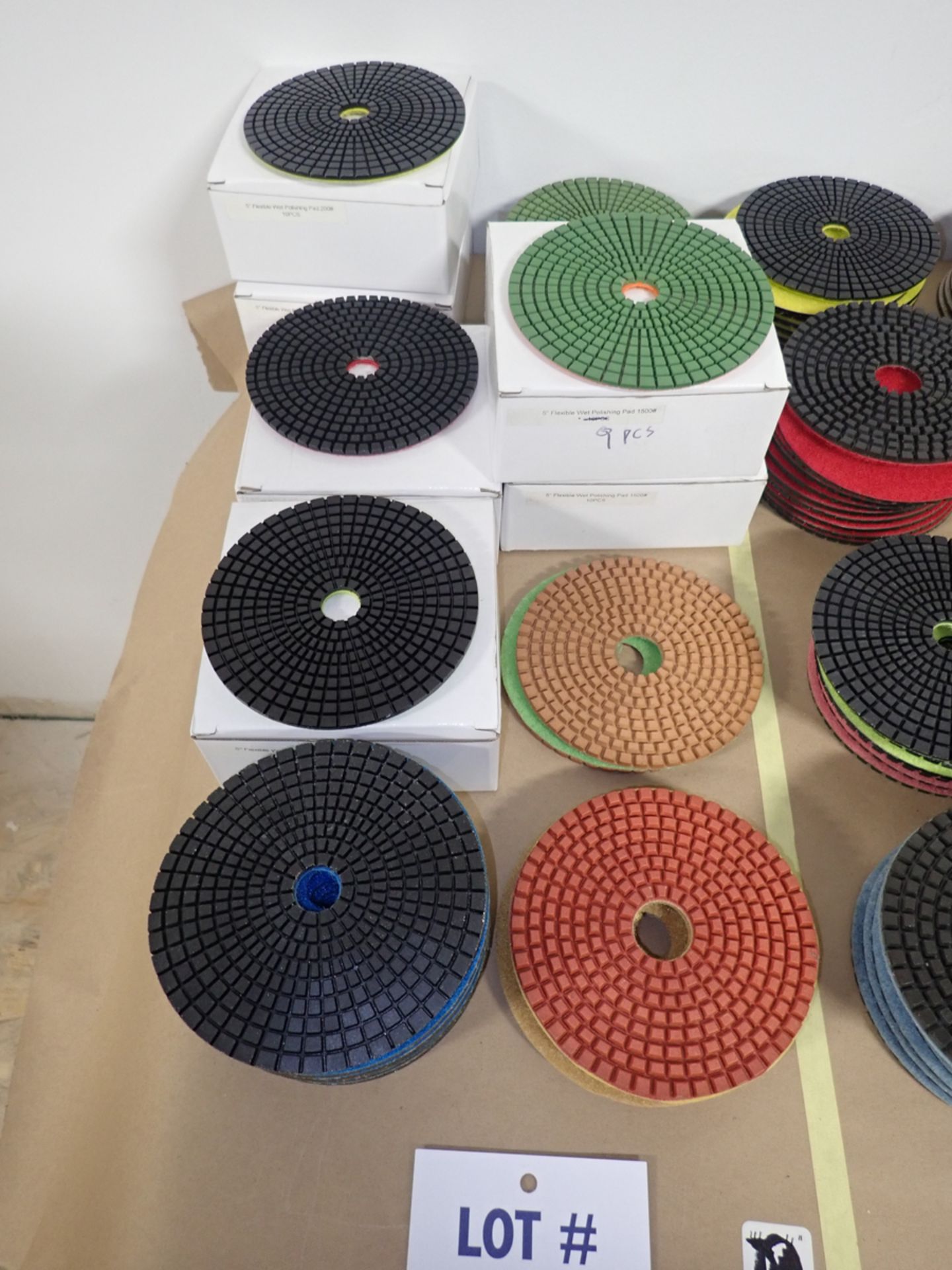 LOT OF (71) ASSORTED 5" GRINDING/POLISHING PADS *SEE PICTURES FOR COMPLETE QUANTITY PER GRIT*
