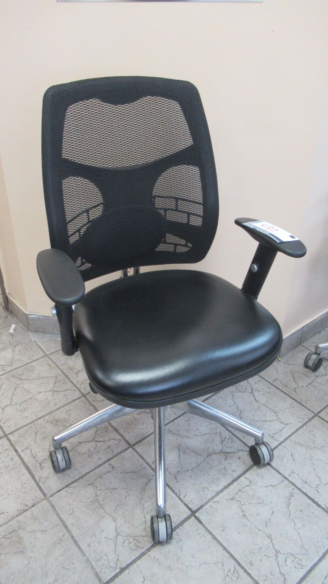 CHAISE DE BUREAU ERGONOMIQUE AJUSTABLE EN MAILLE / CHAIR