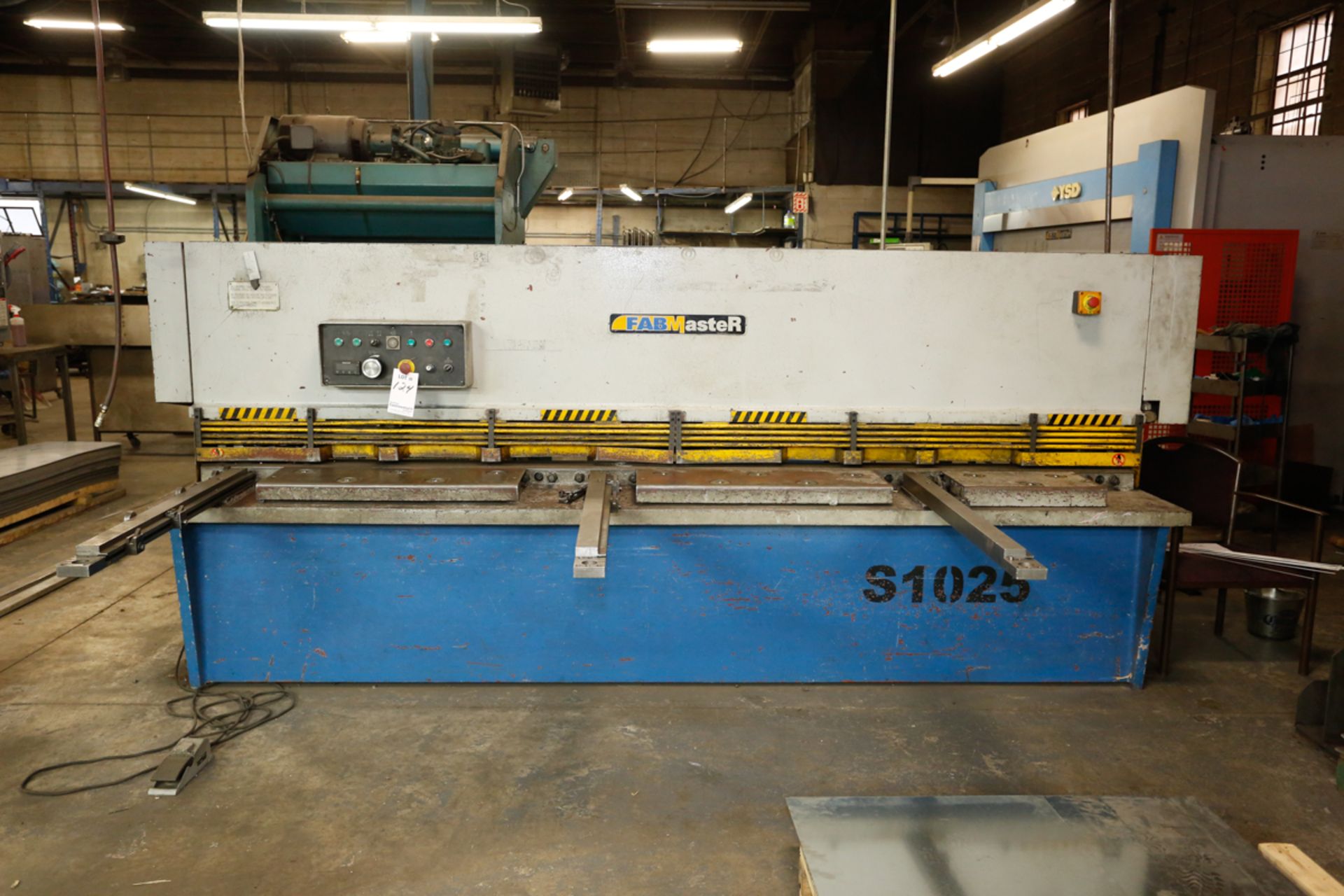 ?FABMASTER S1025 HYDRAULIC SHEAR, 1/4 X 10’ CAP. - Image 2 of 6