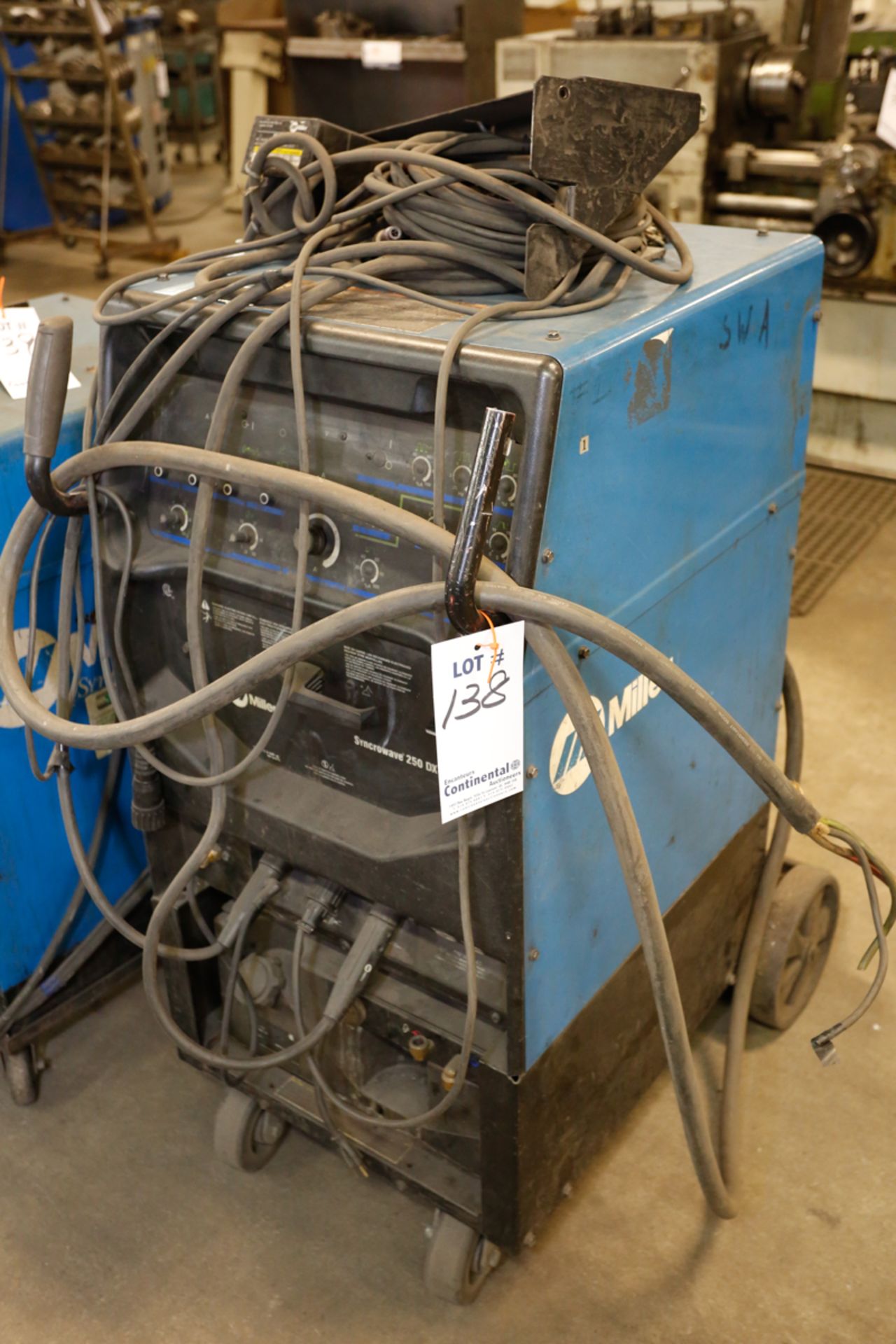 MILLER SYNCROWAVE 250 DX, 250 AMP WELDER S/N: LJ280192L