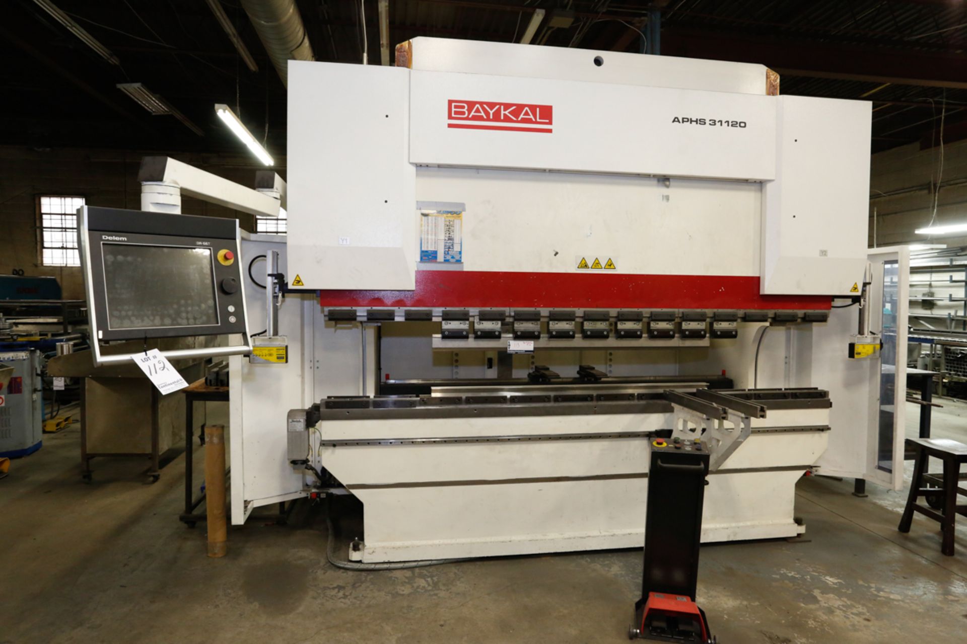 (2016) BAYKAL APHS-31120 HYDRAULIC CNC PRESS BRAKE, 10' X 120 TONS, DELEN DA-66T CNC CONTROL,