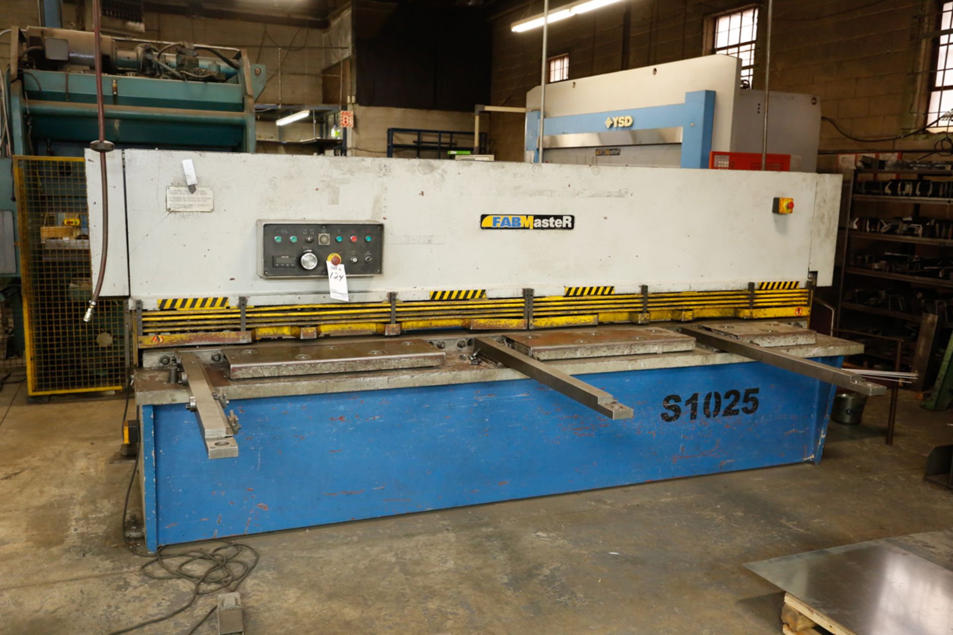 ?FABMASTER S1025 HYDRAULIC SHEAR, 1/4 X 10’ CAP.