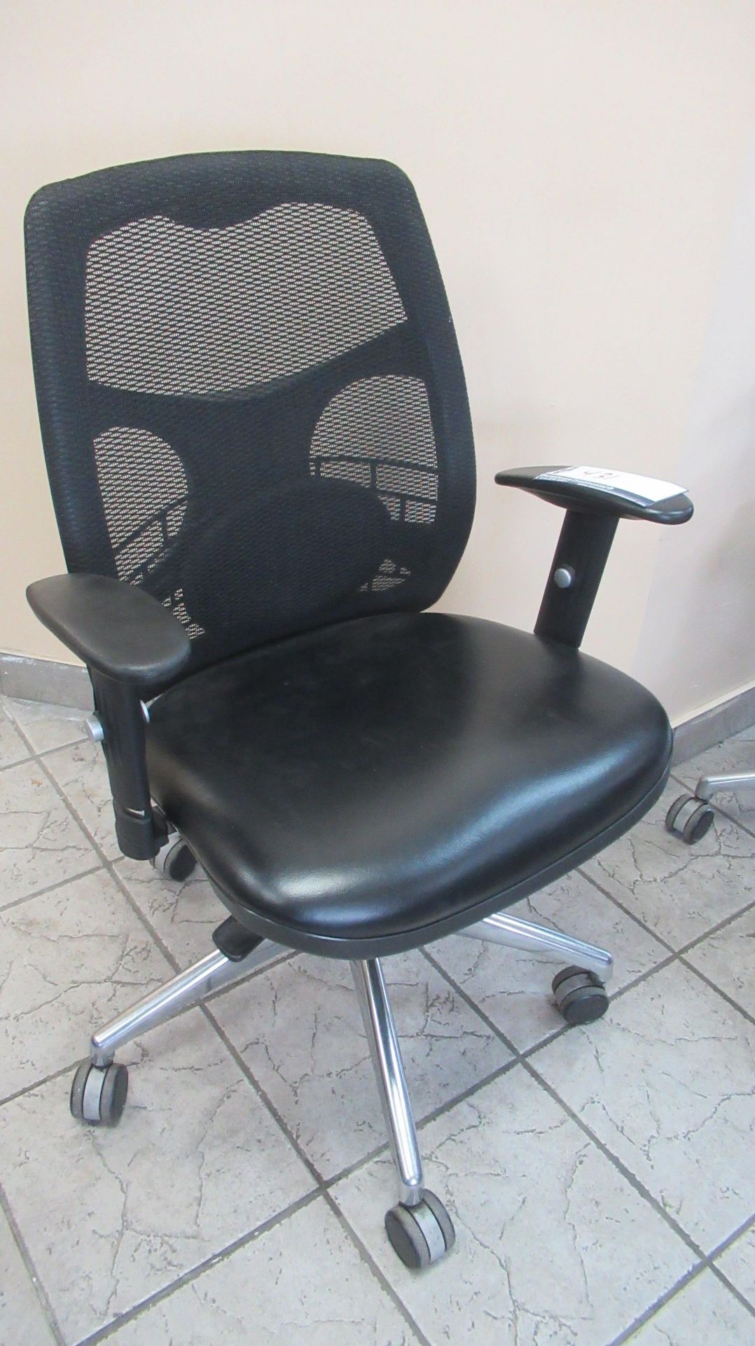 CHAISE DE BUREAU ERGONOMIQUE AJUSTABLE EN MAILLE / CHAIR