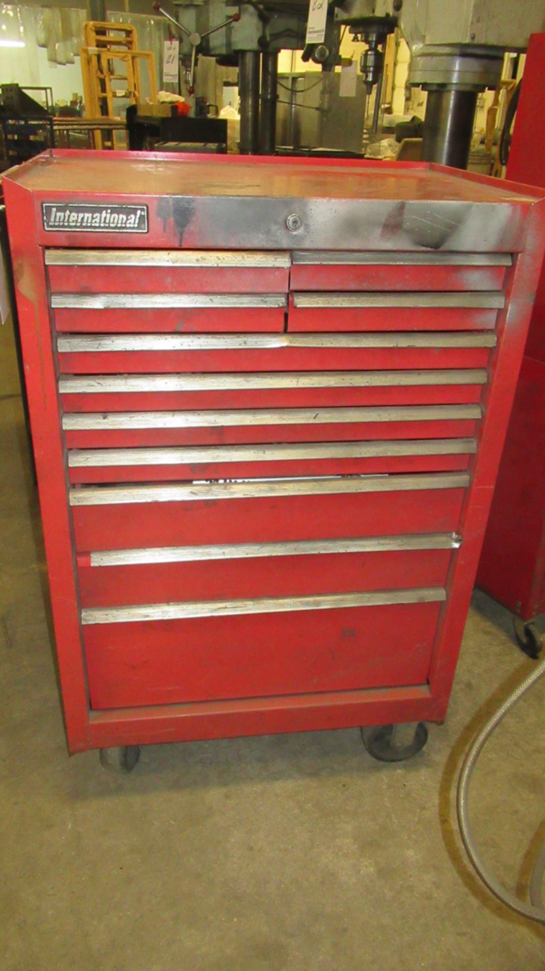 INTERNATIONAL 11 DRAWERS TOOL BOX