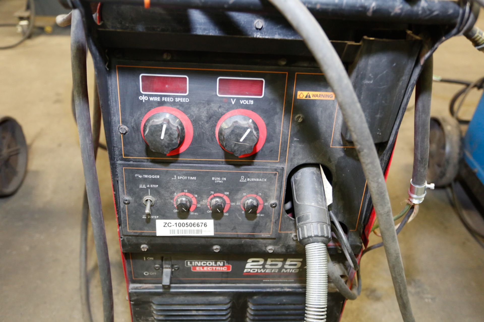 LINCOLN POWER MIG 255X, 250 AMP WELDER SN-U1100506676 - Image 2 of 3