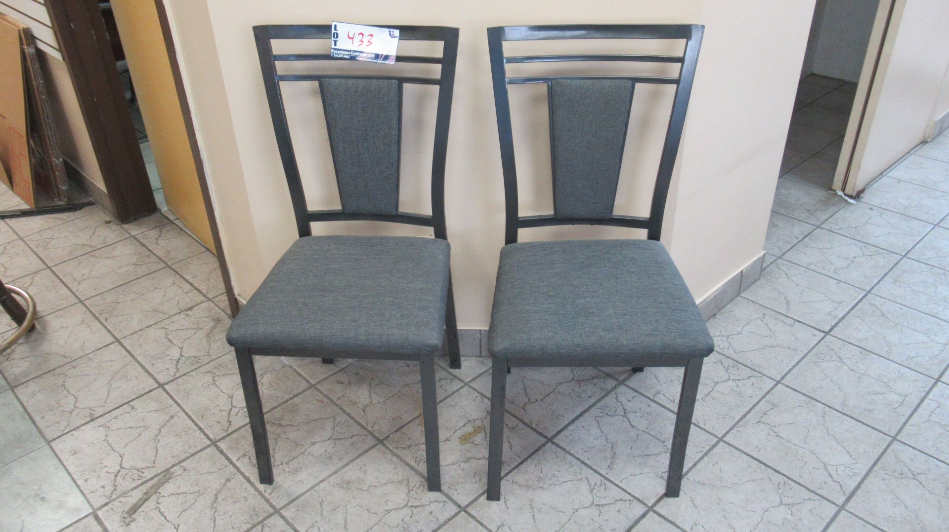 LOT DE 2 CHAISES / CHAIRS