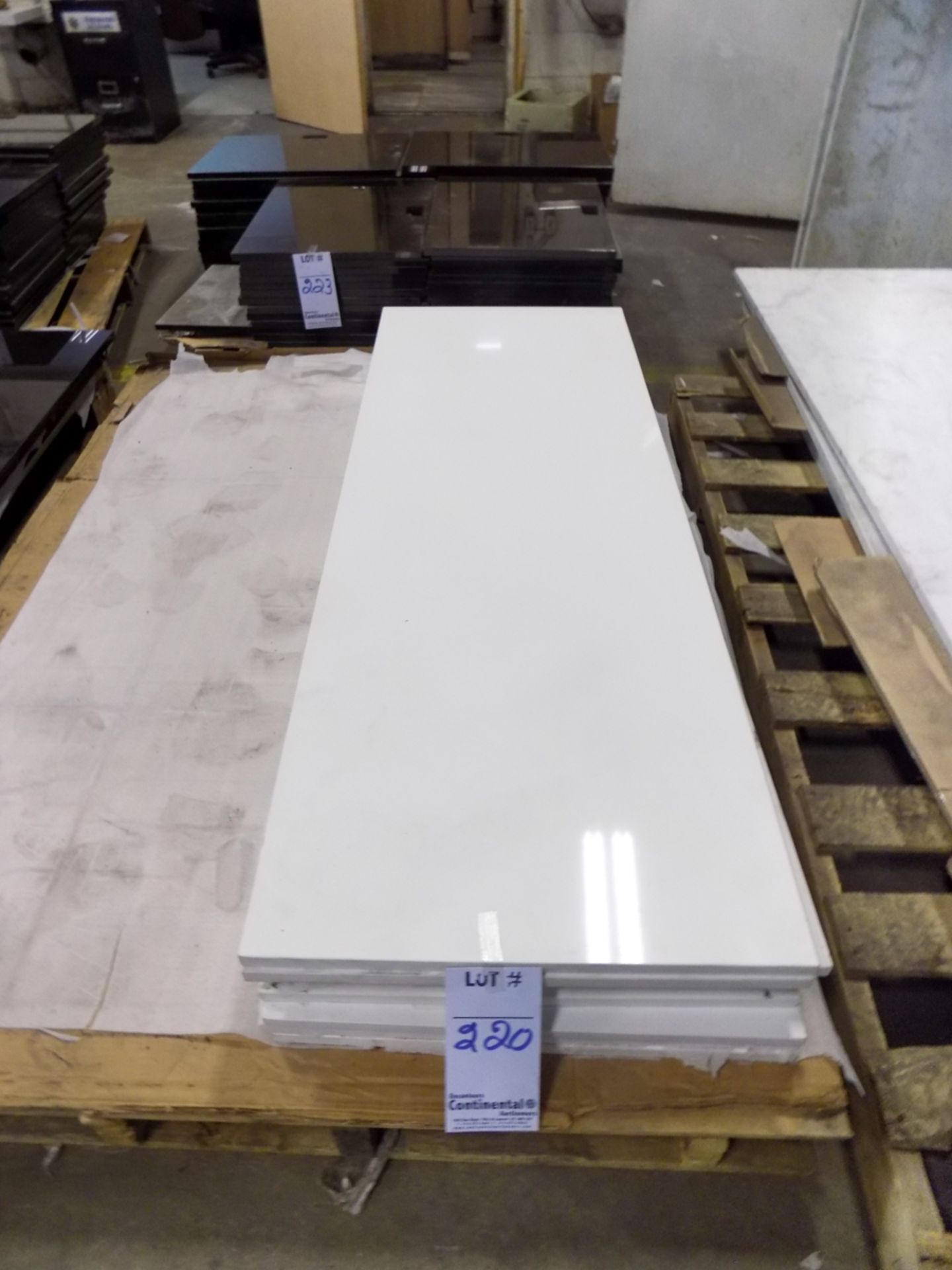 QUARTZ 8 PCS 60'' X21'' WIDE