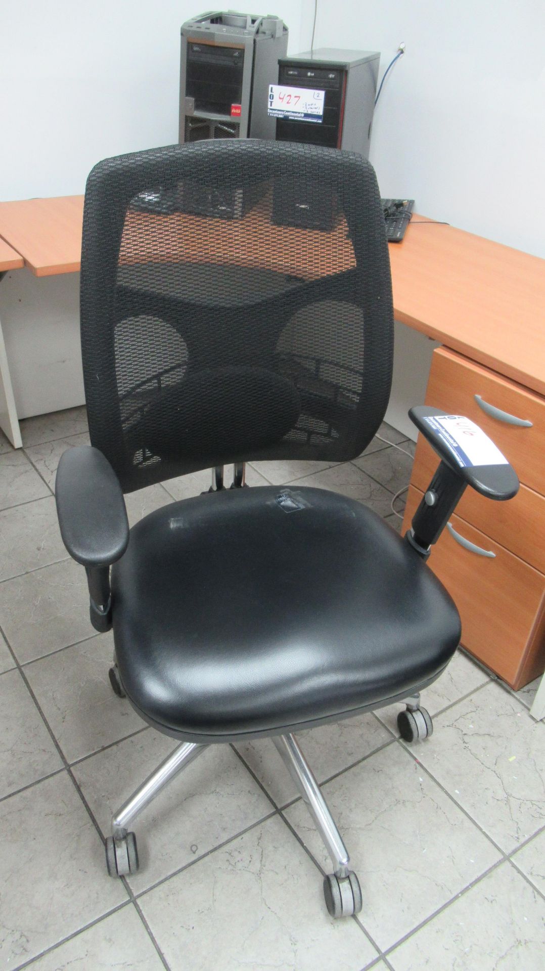 CHAISE DE BUREAU / CHAIR - Image 2 of 2