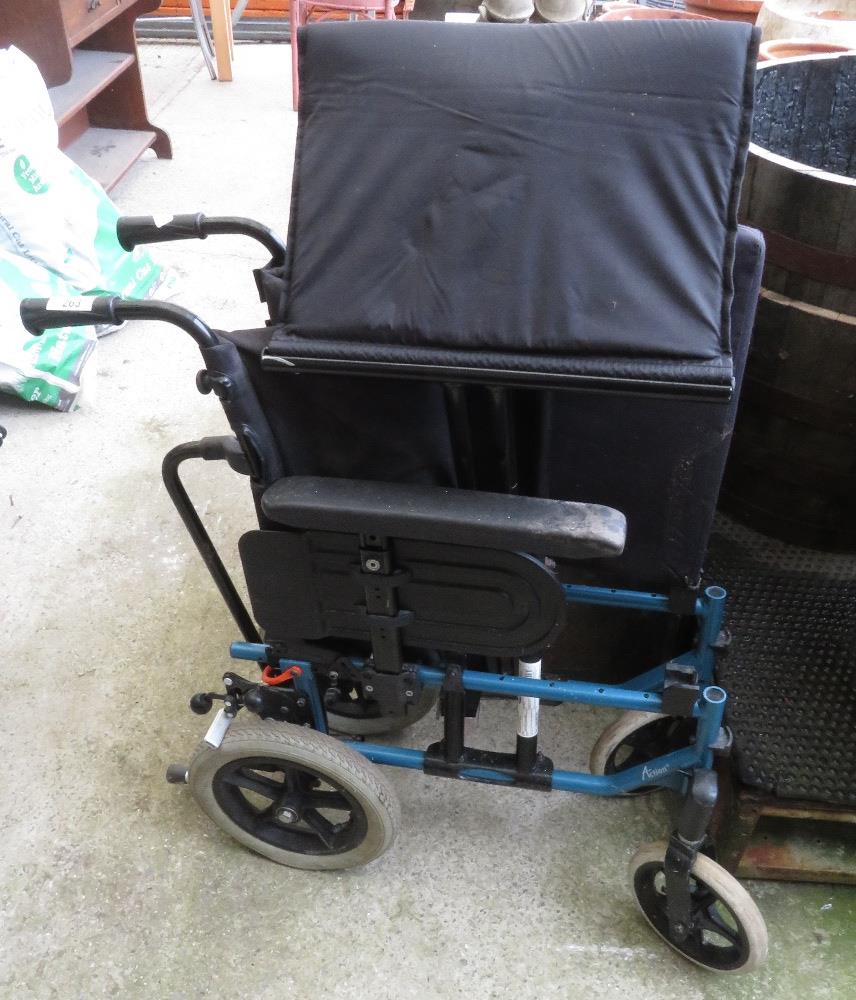 INVACARE OVERSIZED WHEELCHAIR