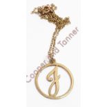A 9 carat gold initial J pendant on a chain, 2.2 g gross