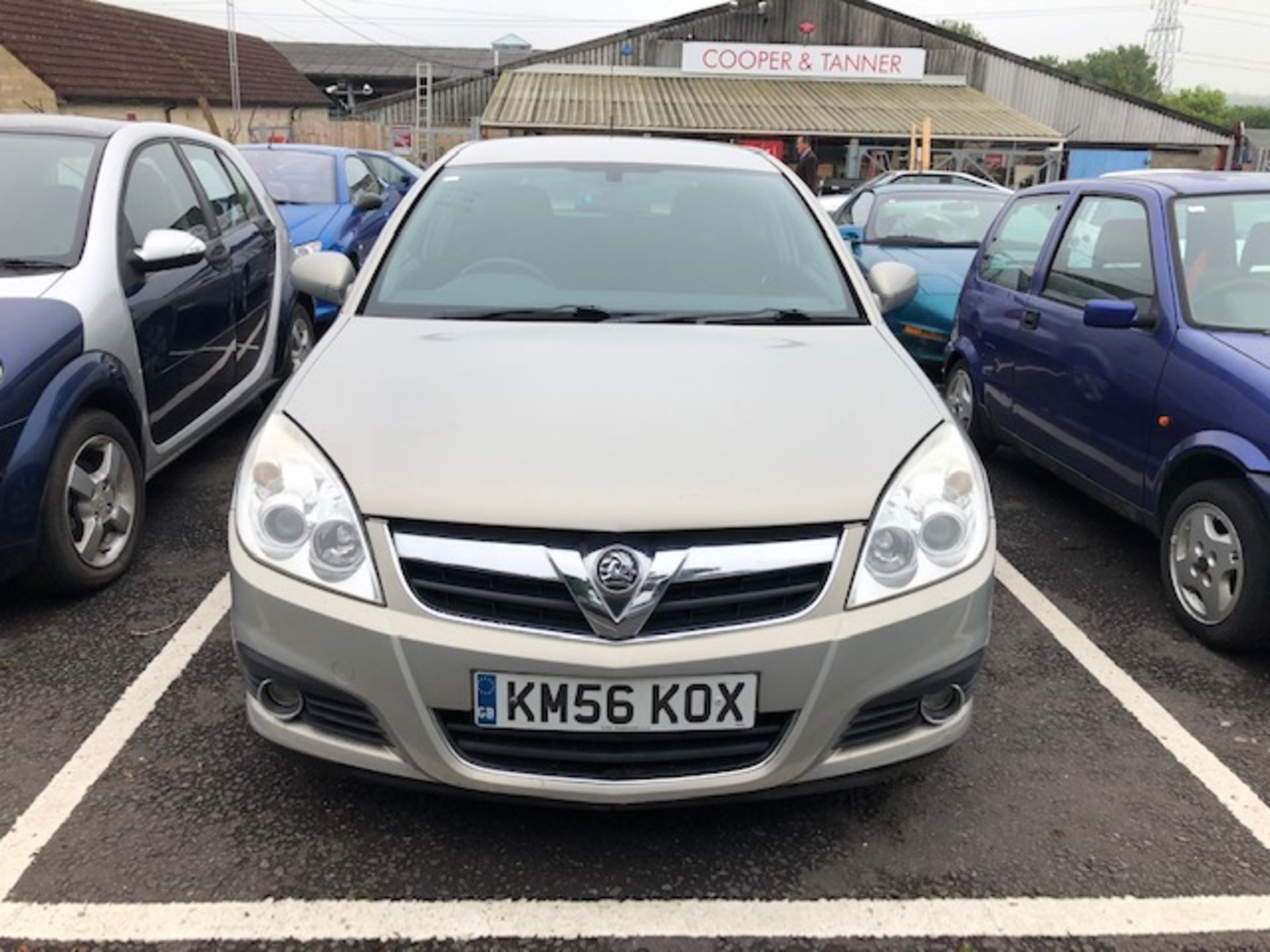 Vauxhall Signum in silver 4 door Reg No KM56 KOX. We have the key but no V5, the vehicle does not