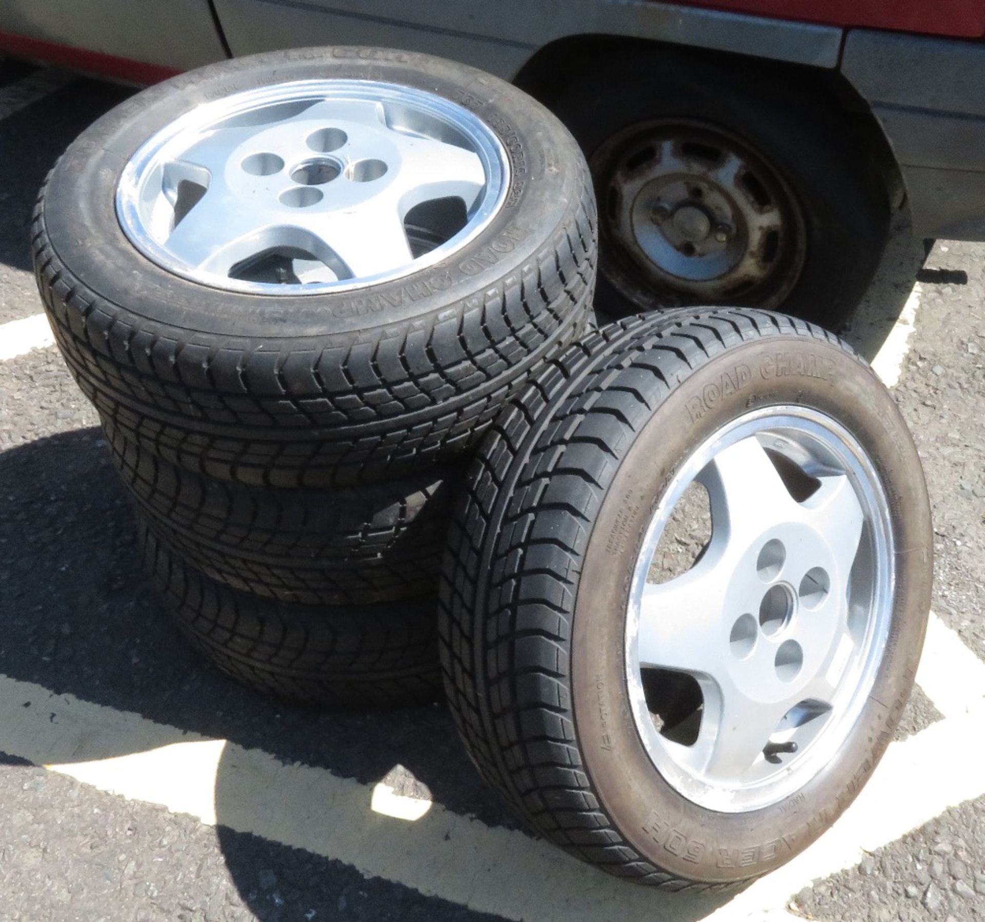 4 alloy wheels and tyres 6J x 14