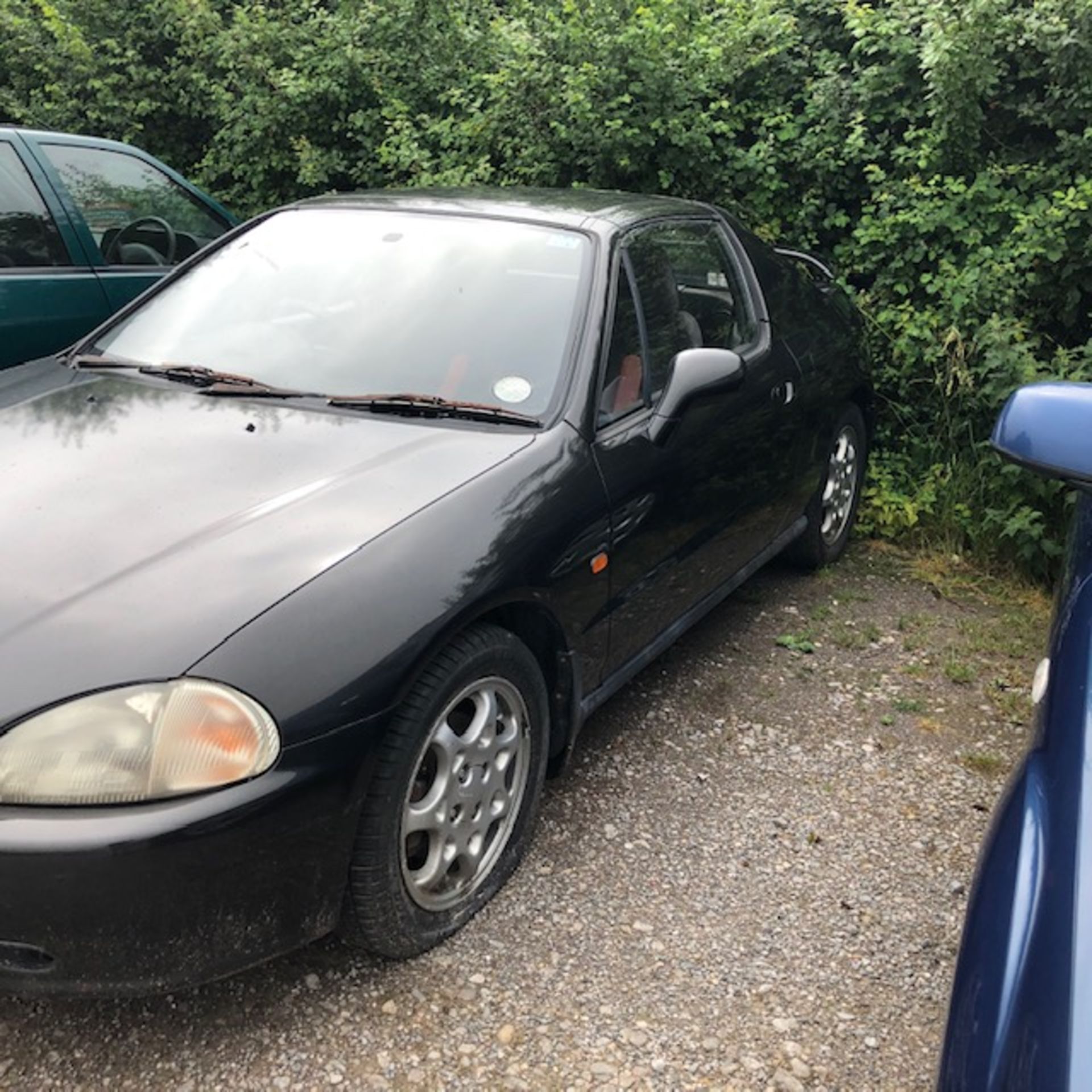 Black Honda, Reg No J464 WKG, 2 door. We have the V5 and keys, the vehicle does not run, possibly - Image 3 of 5