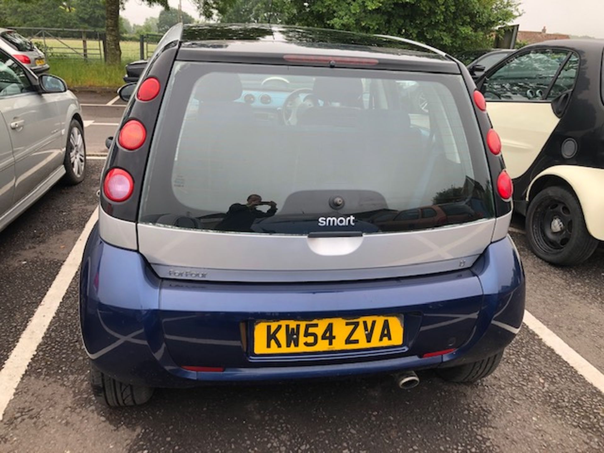 Smart Car 4 door in blue and silver Reg No KW54 ZVA. We have the V5, we have keys and this vehicle - Image 3 of 6