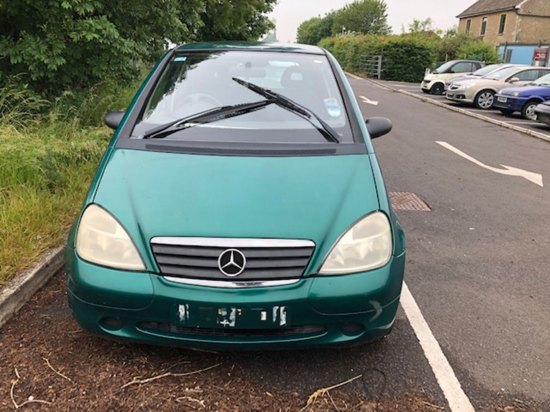 Mercedes A Class 140 4 door in green Reg No W673 MRP. We do not have a V5, the vehicle runs